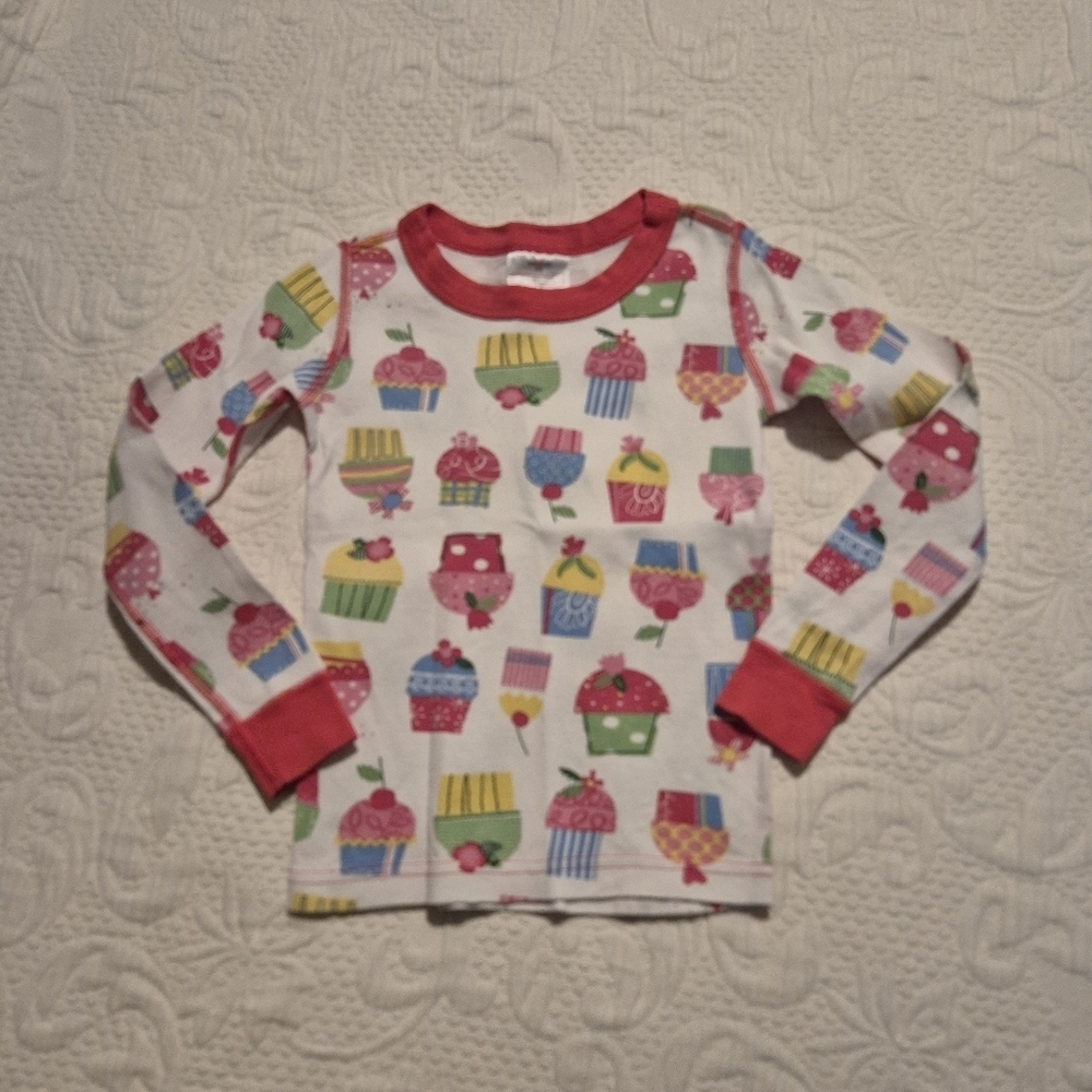 Hanna Andersson pajama top size 110 or US 5 cupcake design pajama top GUC age